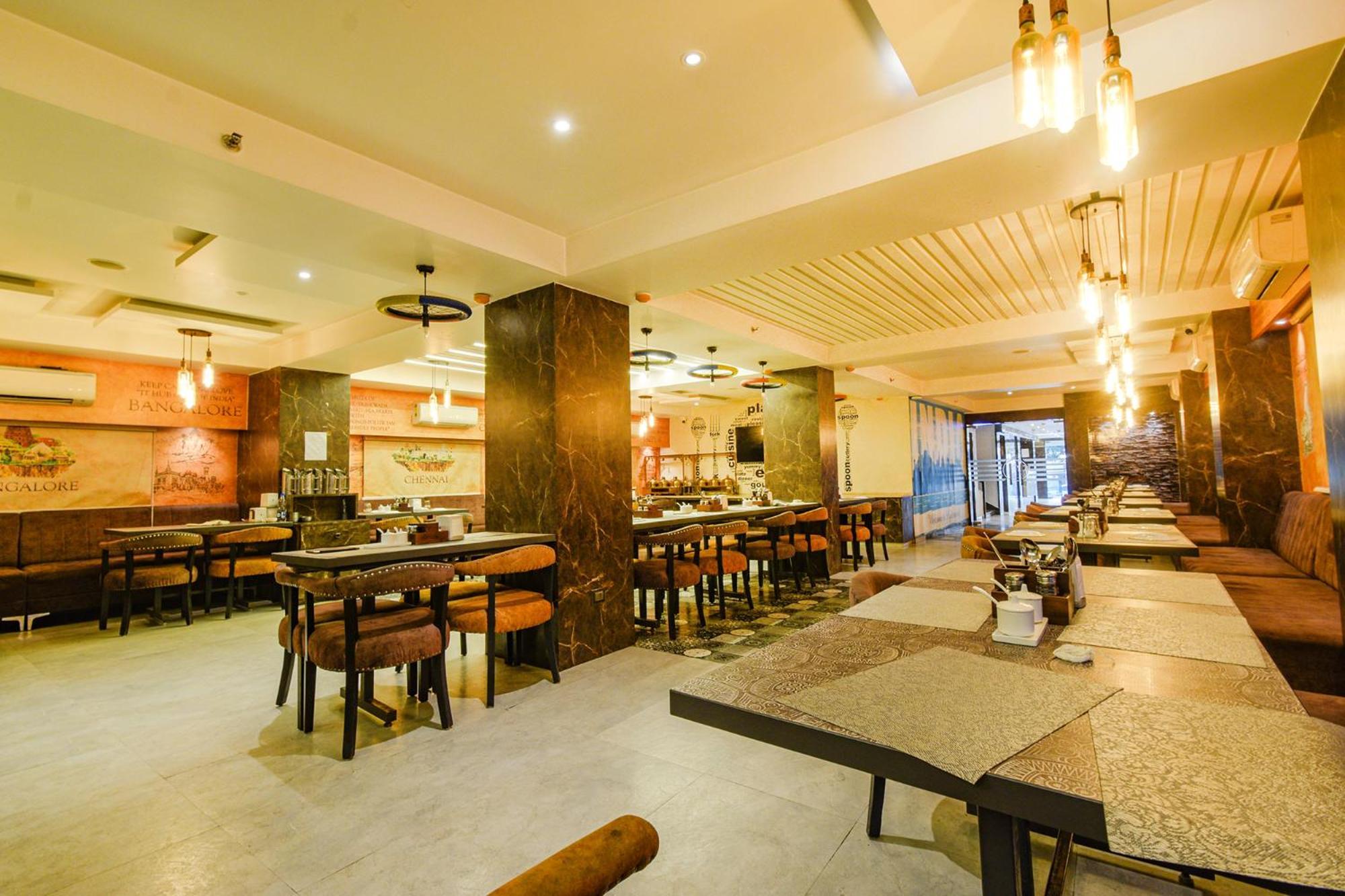 Treebo Premium Seven Lake View Hyderabad Exterior photo