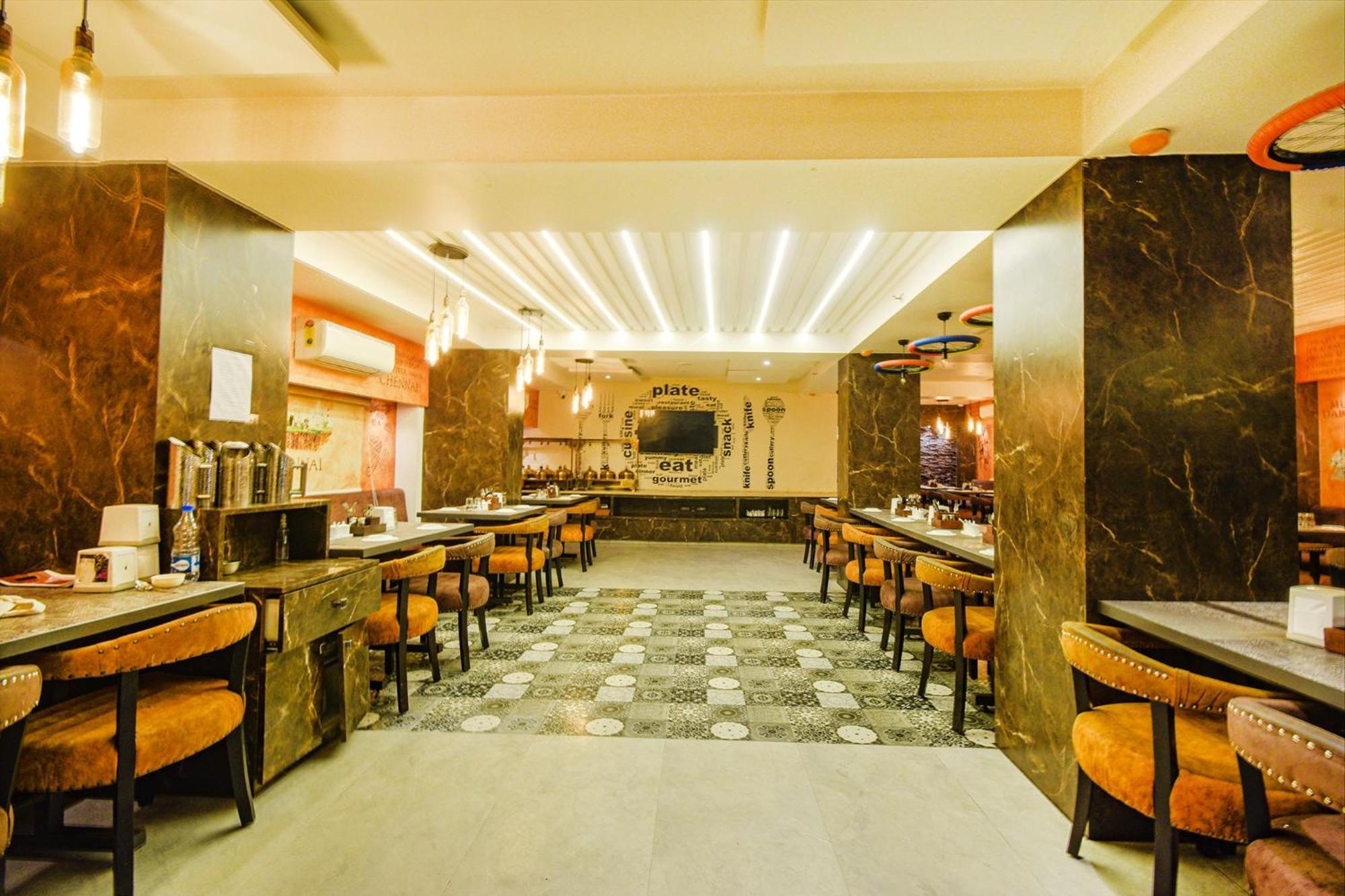 Treebo Premium Seven Lake View Hyderabad Exterior photo