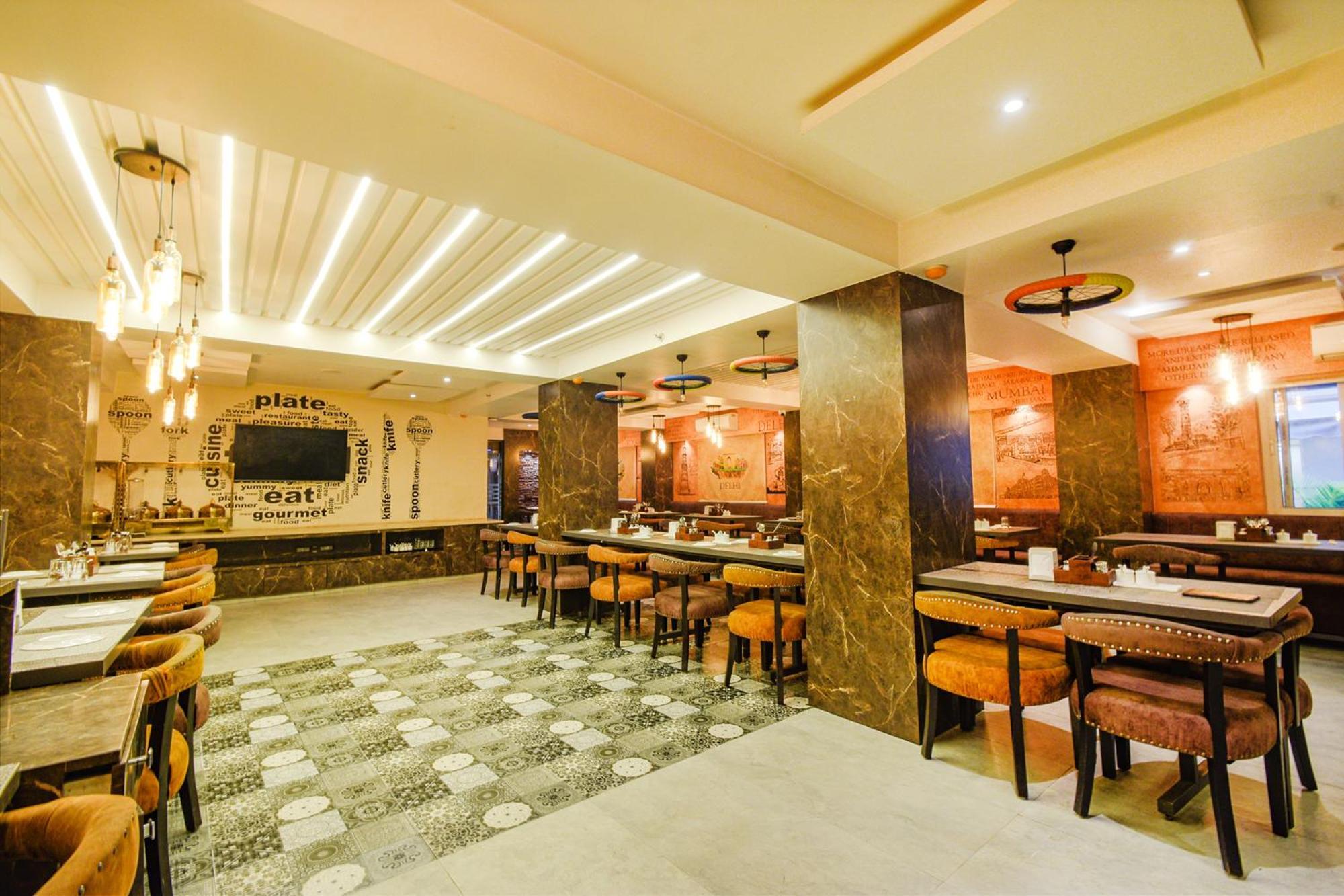 Treebo Premium Seven Lake View Hyderabad Exterior photo